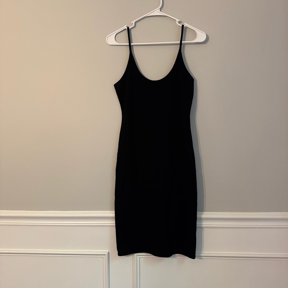 Chic Black Mini‎ Dress (A1-27)